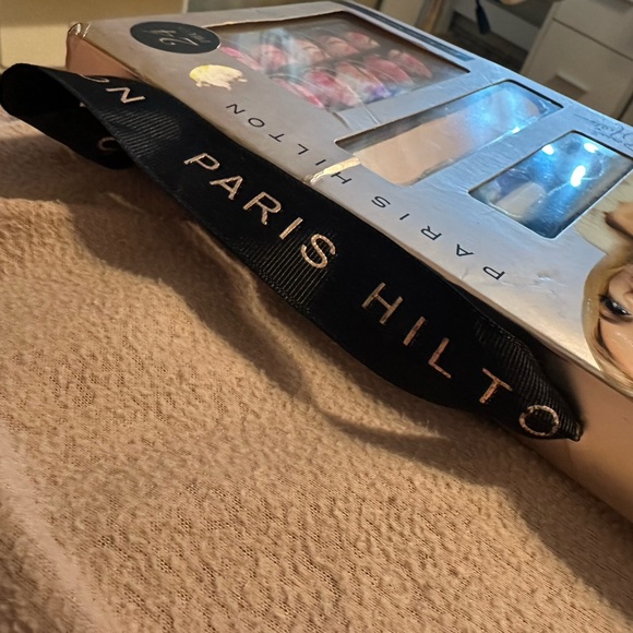 Paris Hilton Pink Marble Press-On Nail Set - Picture 5 of 7